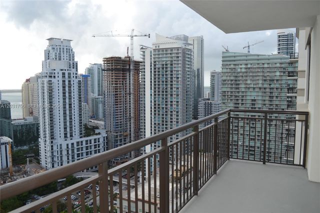 999 SW 1st Ave 2517, Miami, FL 33130