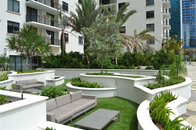 999 SW 1st Ave 2517, Miami, FL 33130