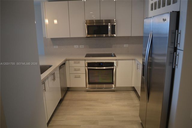 999 SW 1st Ave 2517, Miami, FL 33130