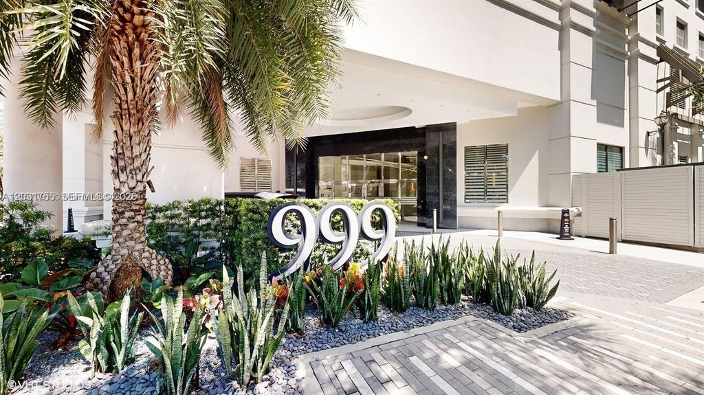 999 SW 1st Ave 2517, Miami, FL 33130