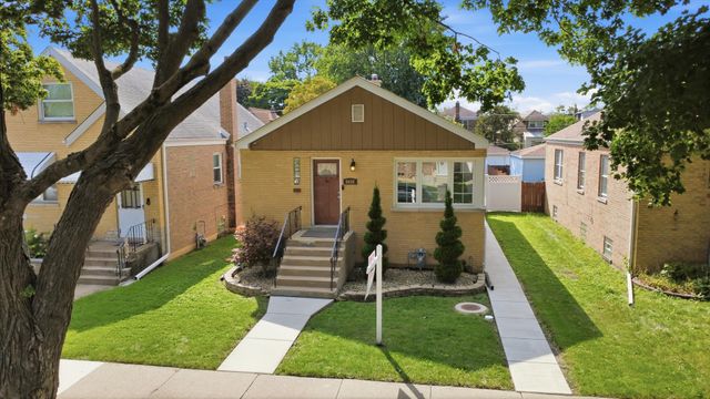 3432 Highland Avenue, Berwyn, IL 60402