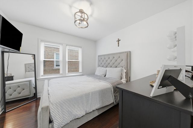 3432 Highland Avenue, Berwyn, IL 60402