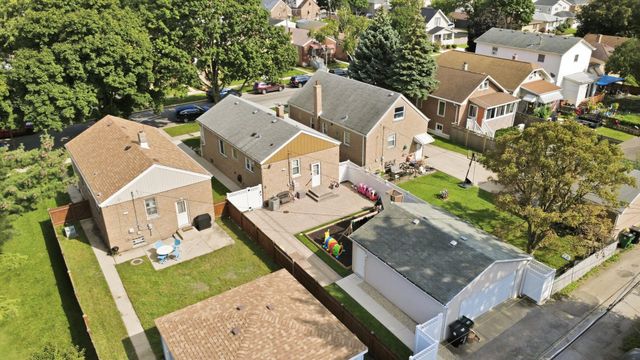 3432 Highland Avenue, Berwyn, IL 60402