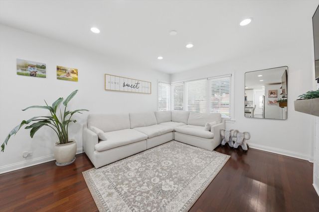 3432 Highland Avenue, Berwyn, IL 60402