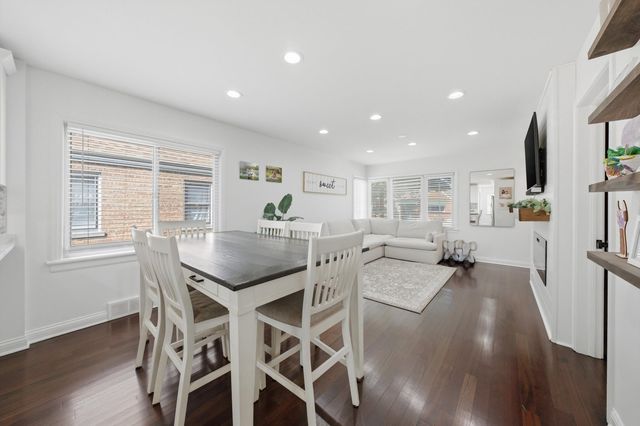 3432 Highland Avenue, Berwyn, IL 60402