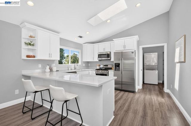 495 Adams Way, Pleasanton, CA 94566