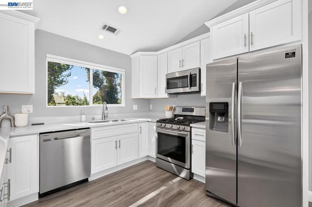 495 Adams Way, Pleasanton, CA 94566
