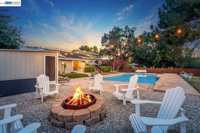 495 Adams Way, Pleasanton, CA 94566