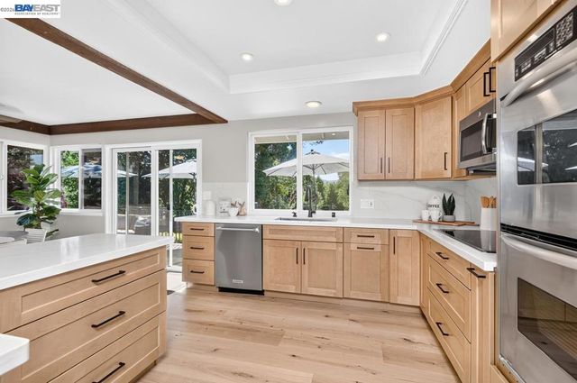 495 Adams Way, Pleasanton, CA 94566