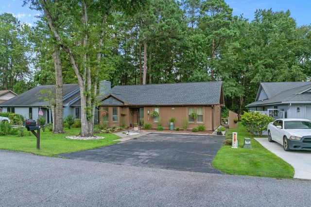 105 Hickory Dr., Conway, SC 29526