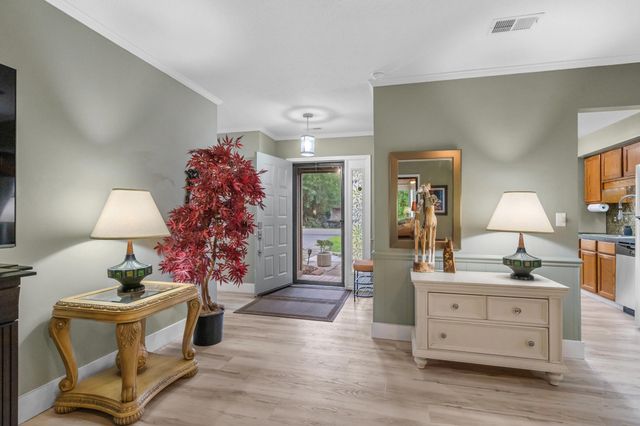 105 Hickory Dr., Conway, SC 29526