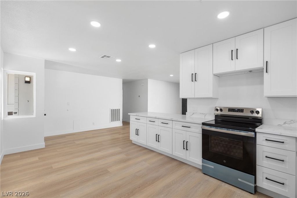 5900 Carmen Boulevard, Las Vegas, NV 89108 — photo 4