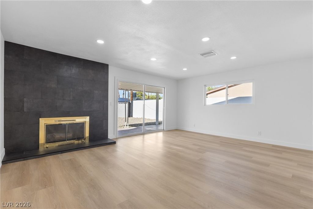 5900 Carmen Boulevard, Las Vegas, NV 89108 — photo 5