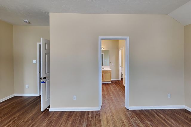 5122 Chase Park Gate Street, Bacliff, TX 77518