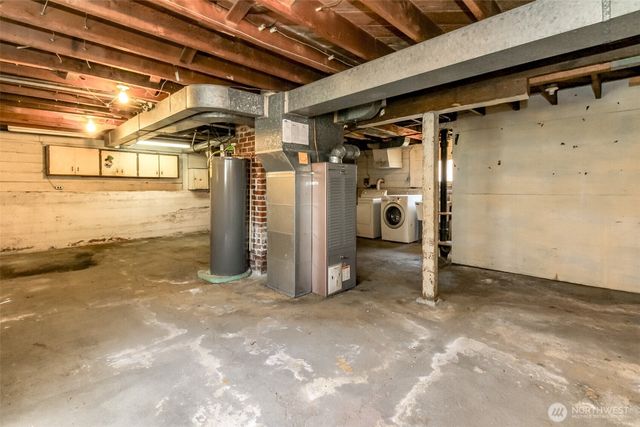 7015 12th Avenue SW, Seattle, WA 98106