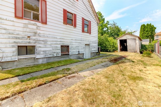 7015 12th Avenue SW, Seattle, WA 98106