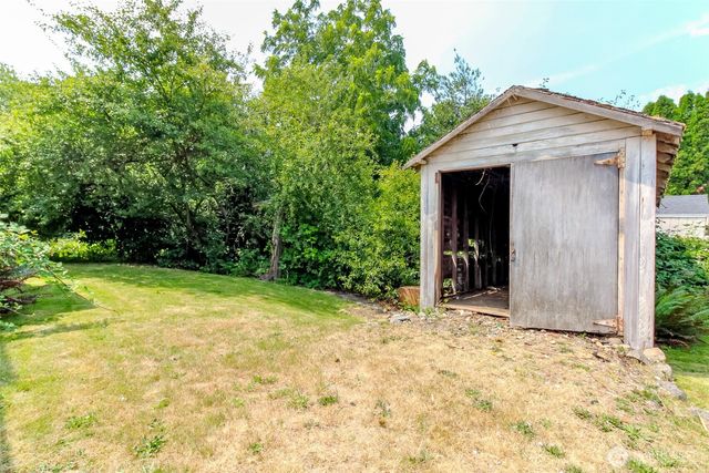 7015 12th Avenue SW, Seattle, WA 98106