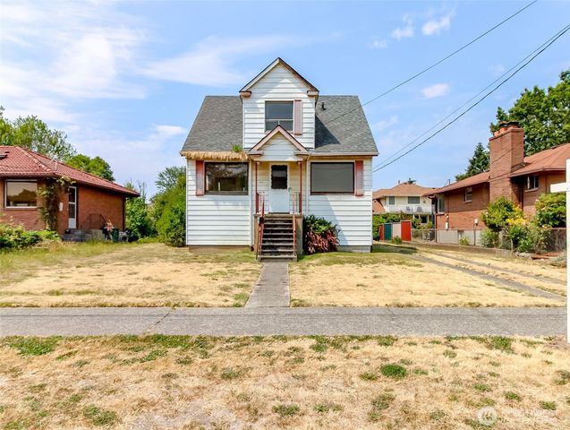 7015 12th Avenue SW, Seattle, WA 98106