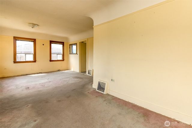 7015 12th Avenue SW, Seattle, WA 98106