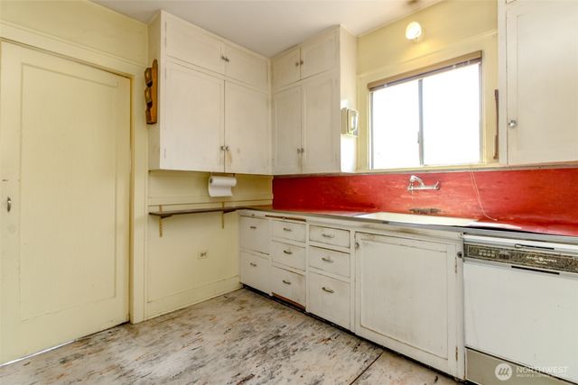 7015 12th Avenue SW, Seattle, WA 98106