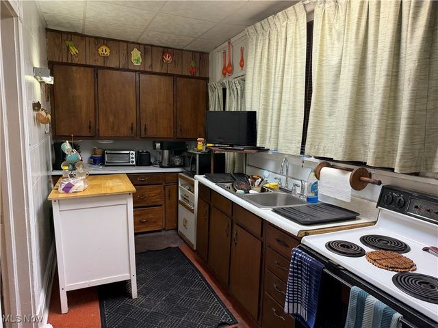 319 Ridge Avenue, Wellsville, OH 43968