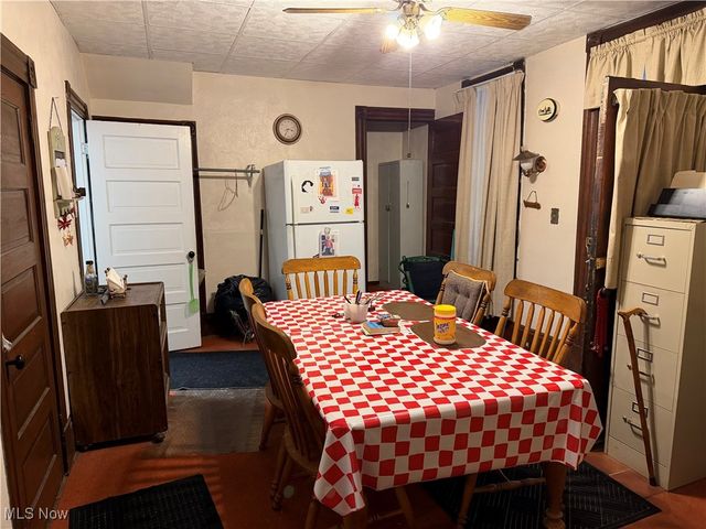 319 Ridge Avenue, Wellsville, OH 43968