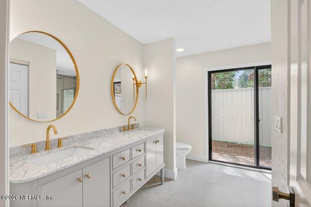 12128 HIDDEN HILLS Drive, Jacksonville, FL 32225