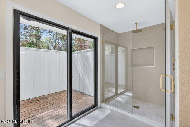 12128 HIDDEN HILLS Drive, Jacksonville, FL 32225