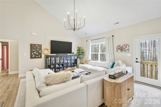 4374 Poplar Bluff Drive, Lenoir, NC 28645