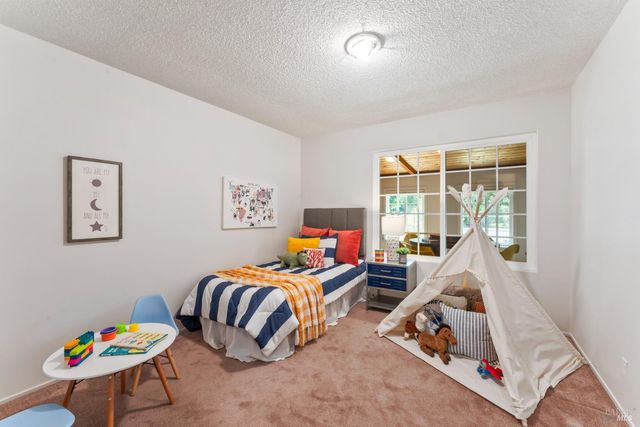 1390 Salvador Ave, Napa, CA 94558