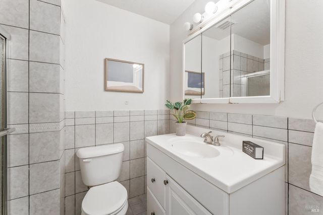 1390 Salvador Ave, Napa, CA 94558