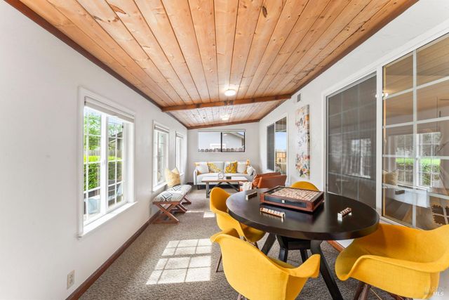 1390 Salvador Ave, Napa, CA 94558