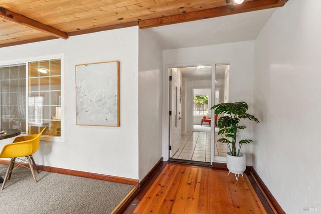 1390 Salvador Ave, Napa, CA 94558