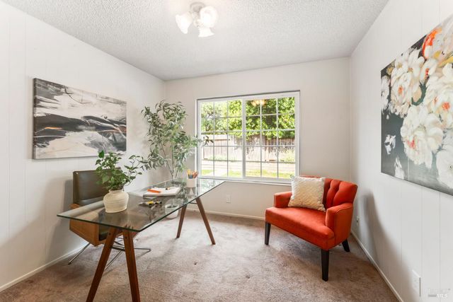 1390 Salvador Ave, Napa, CA 94558