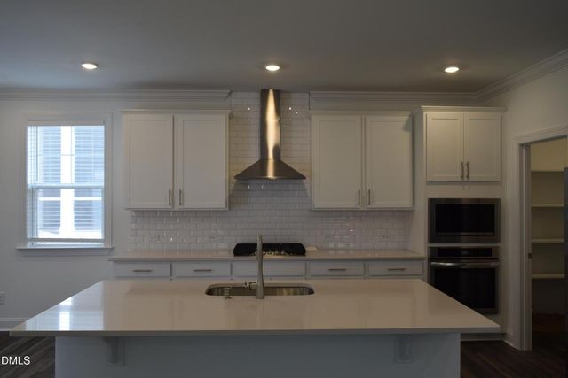 740 Longleaf Grove Lane, Knightdale, NC 27545