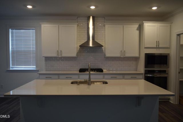 740 Longleaf Grove Lane, Knightdale, NC 27545