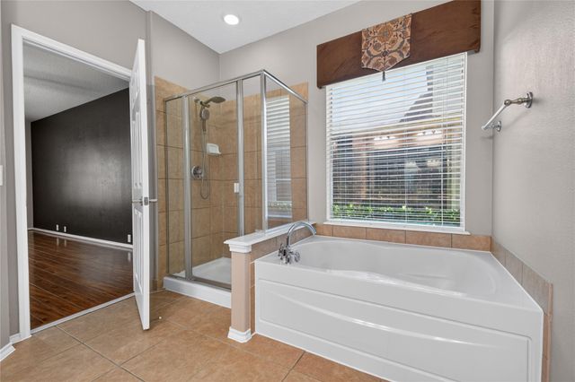 5303 Persimmon Pass, Richmond, TX 77407