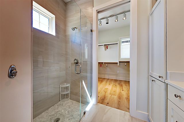 19517 Flying J BLVD 6, Spicewood, TX 78669