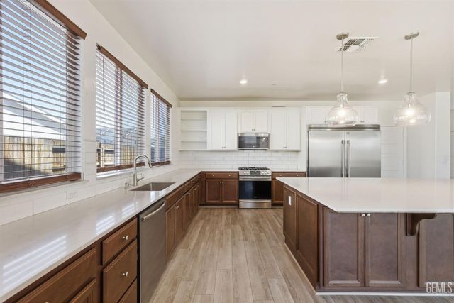 6510 Thunder Trail Drive, Bakersfield, CA 93313