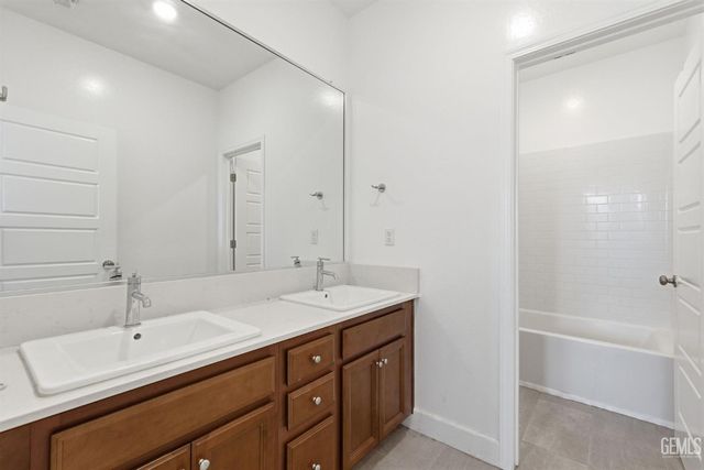 6510 Thunder Trail Drive, Bakersfield, CA 93313