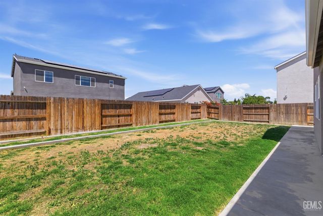 6510 Thunder Trail Drive, Bakersfield, CA 93313