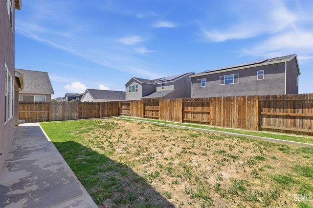 6510 Thunder Trail Drive, Bakersfield, CA 93313