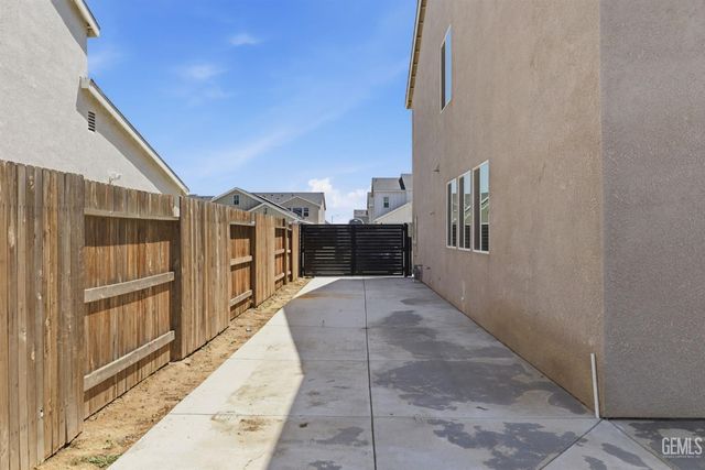 6510 Thunder Trail Drive, Bakersfield, CA 93313