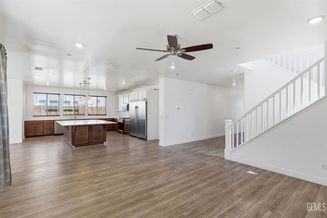 6510 Thunder Trail Drive, Bakersfield, CA 93313