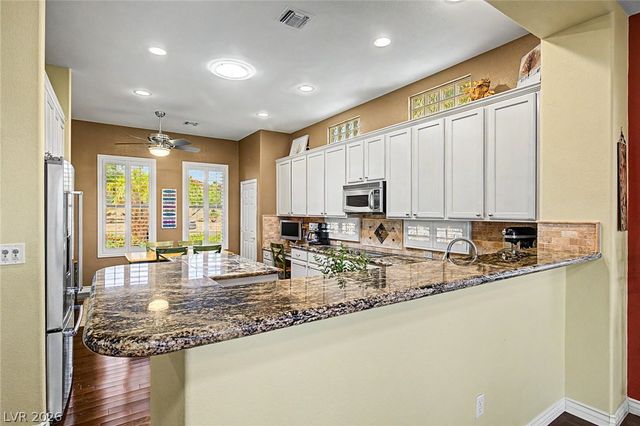 2010 High Mesa Drive, Henderson, NV 89012