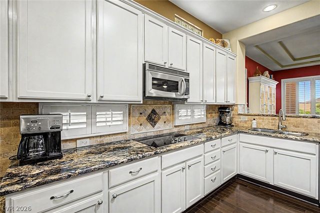 2010 High Mesa Drive, Henderson, NV 89012