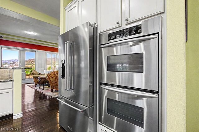 2010 High Mesa Drive, Henderson, NV 89012