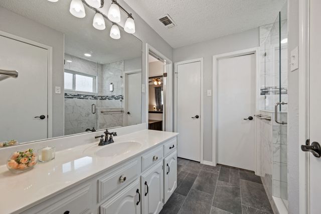 1733 Sterling Lane, Lewisville, TX 75067