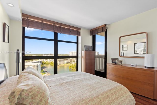 1000 W Island Blvd 1209, Aventura, FL 33160