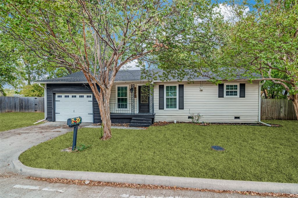 406 N Alamo Road, Rockwall, TX 75087